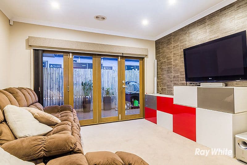 88 Bradford Drive, Cranbourne East VIC 3977, Cranbourne East - Thumbnail 4