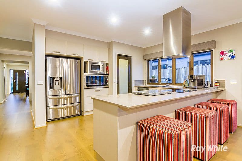 88 Bradford Drive, Cranbourne East VIC 3977, Cranbourne East - Thumbnail 6