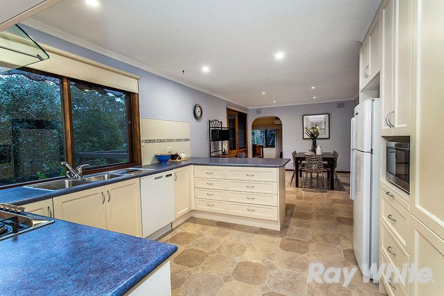 2 Rothwell Court, Mitcham VIC 3132, Mitcham - Thumbnail 4