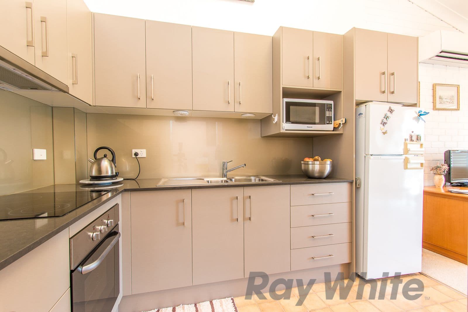 7 Highfield Road, Canterbury - Image 1