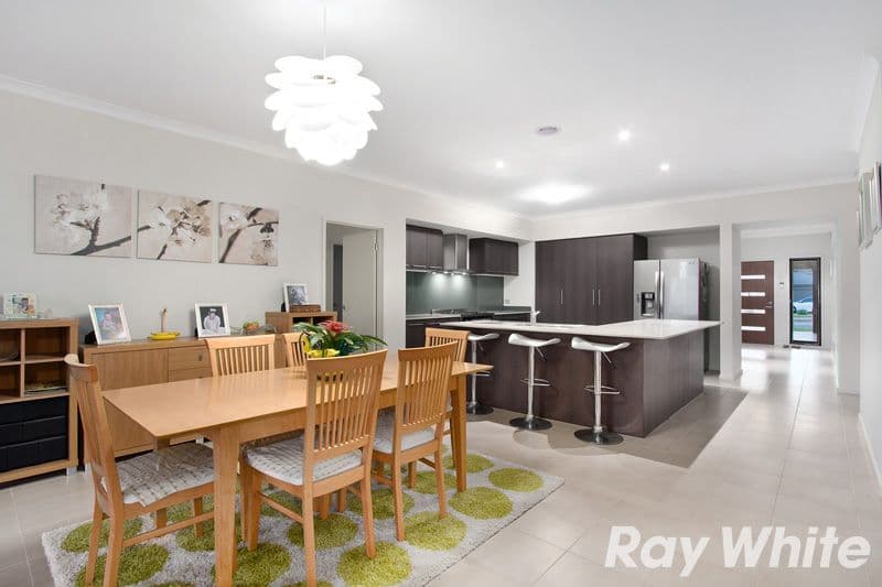 8 Landy Circuit, PAKENHAM VIC 3810, Pakenham - Thumbnail 4