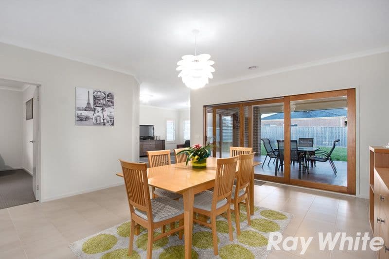 8 Landy Circuit, PAKENHAM VIC 3810, Pakenham - Thumbnail 5