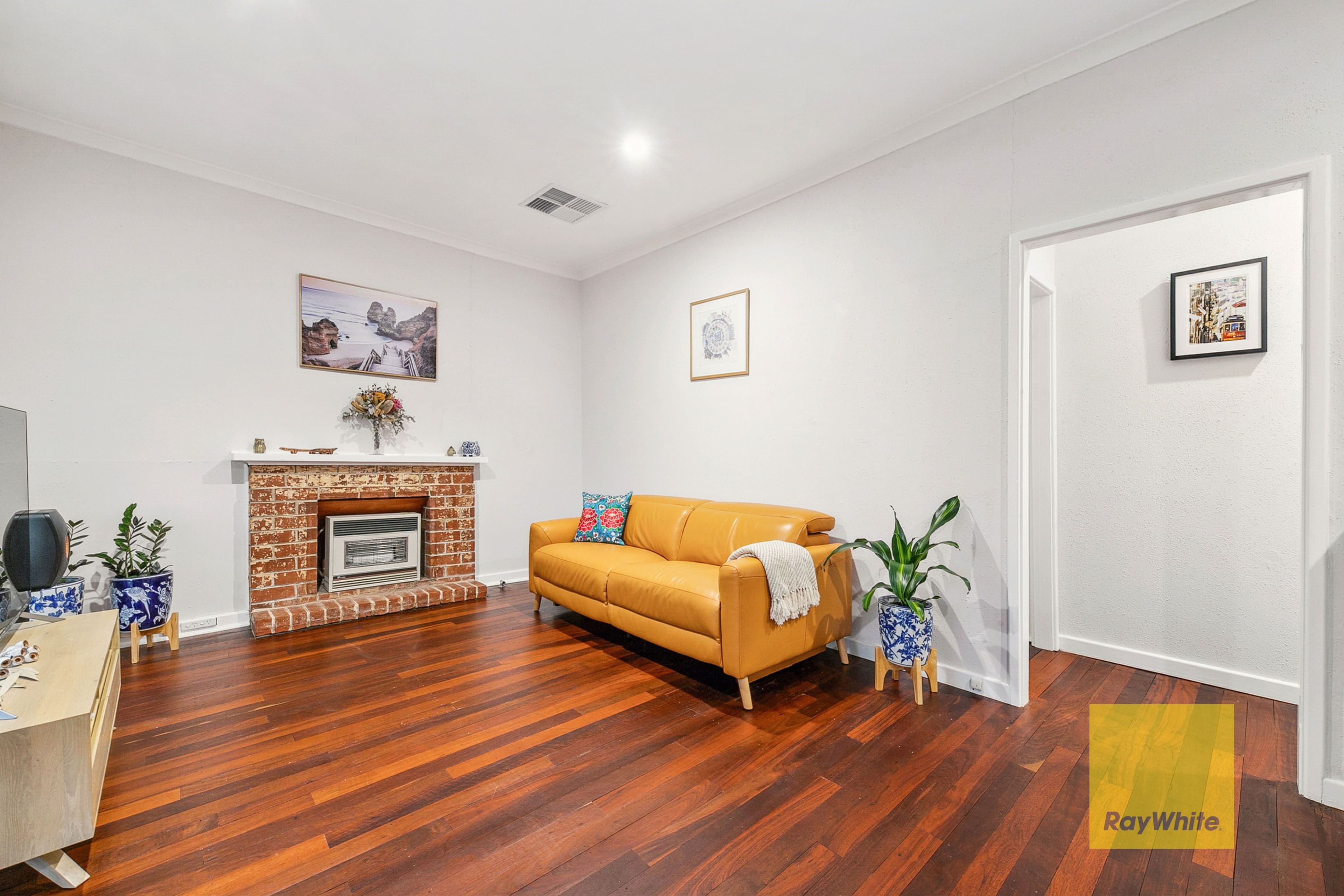 57 Winterfold Road, Hamilton Hill WA 6163, Hamilton Hill - Thumbnail 4
