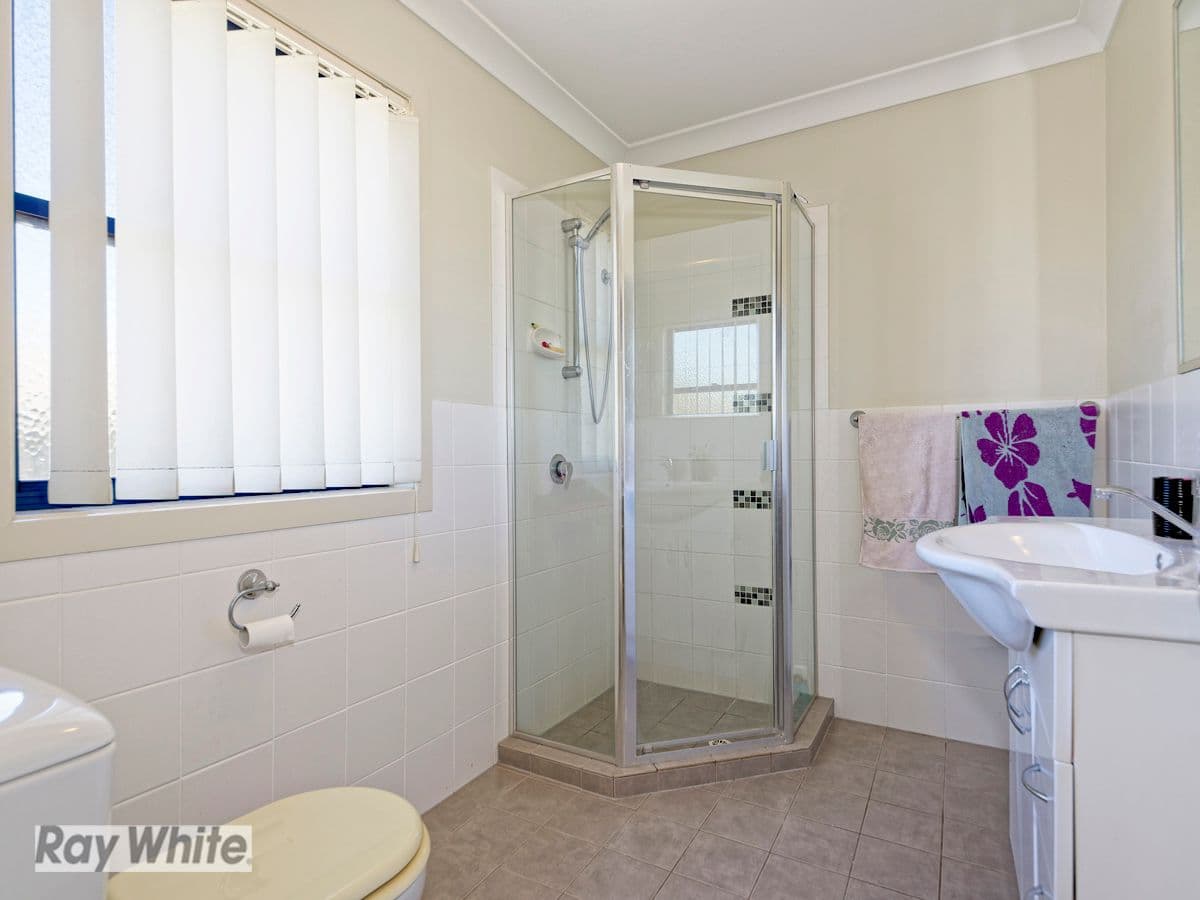 42 Livermore Street, Redcliffe QLD 4020, Redcliffe - Thumbnail 8
