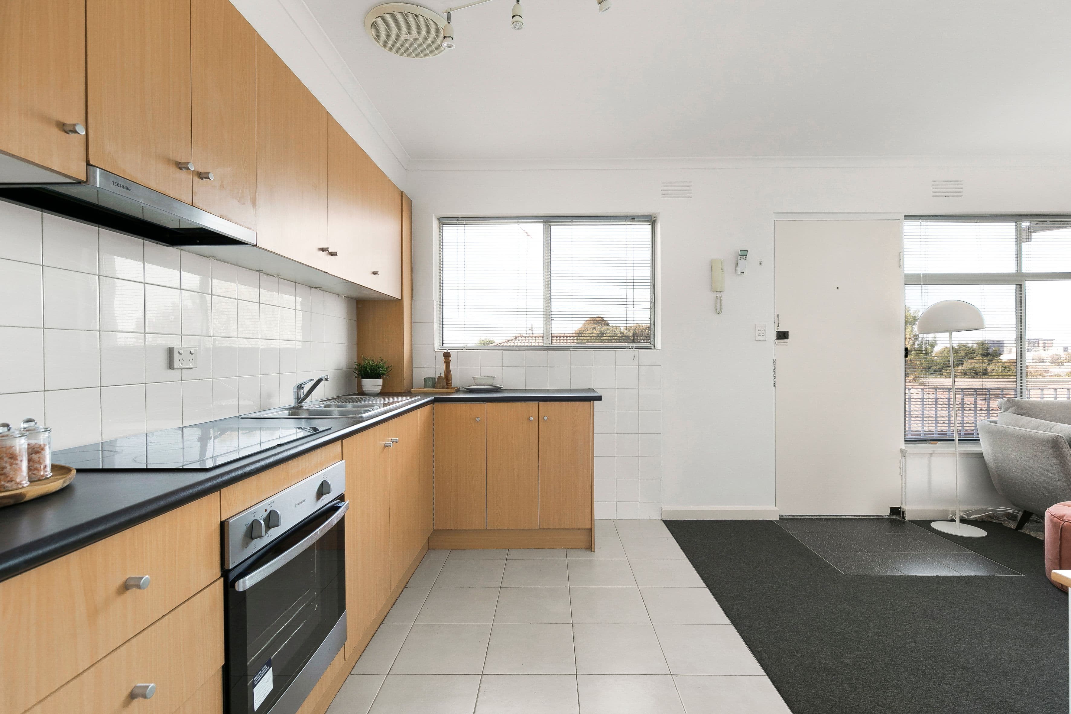 70 Bruce Street, Preston VIC 3072, Preston - Thumbnail 3