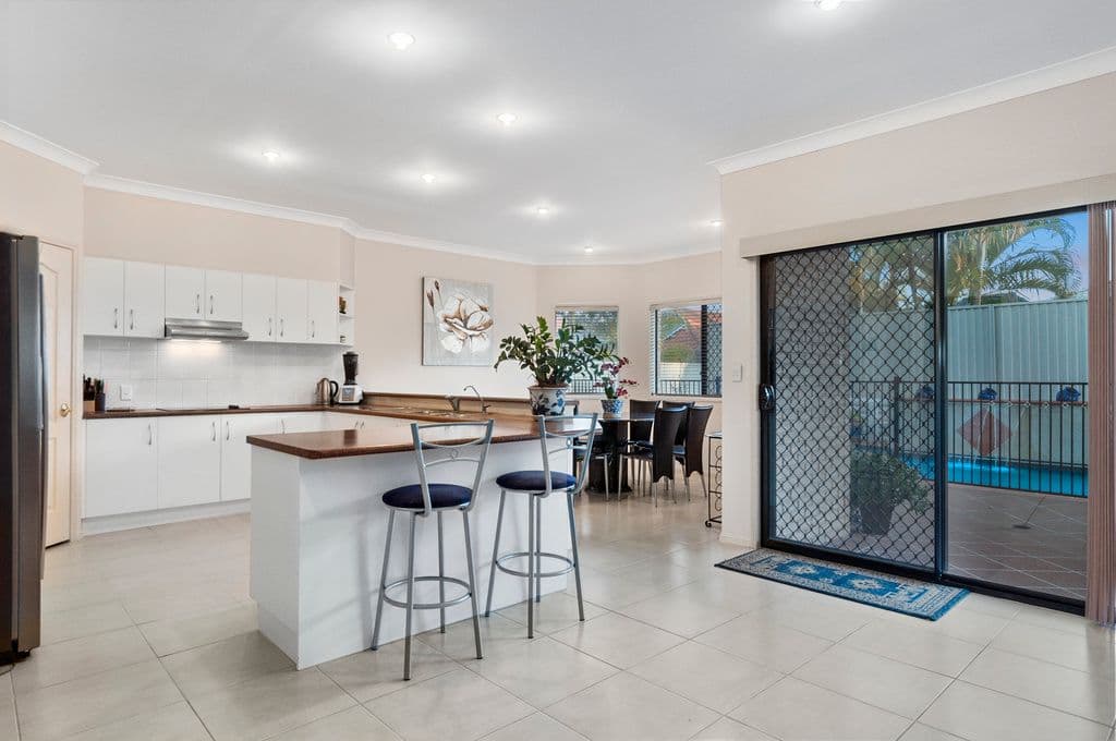 10 Rosegum Drive, Molendinar QLD 4214, Molendinar - Thumbnail 4