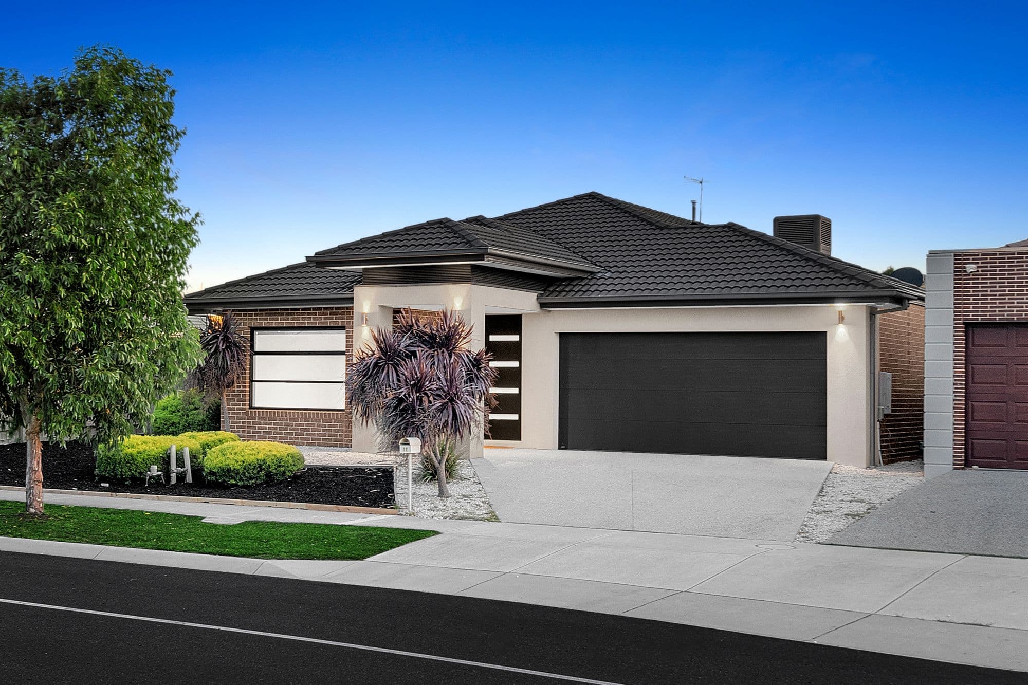 17 Avonbury Circuit, Cranbourne West VIC 3977, Cranbourne West - Image 1