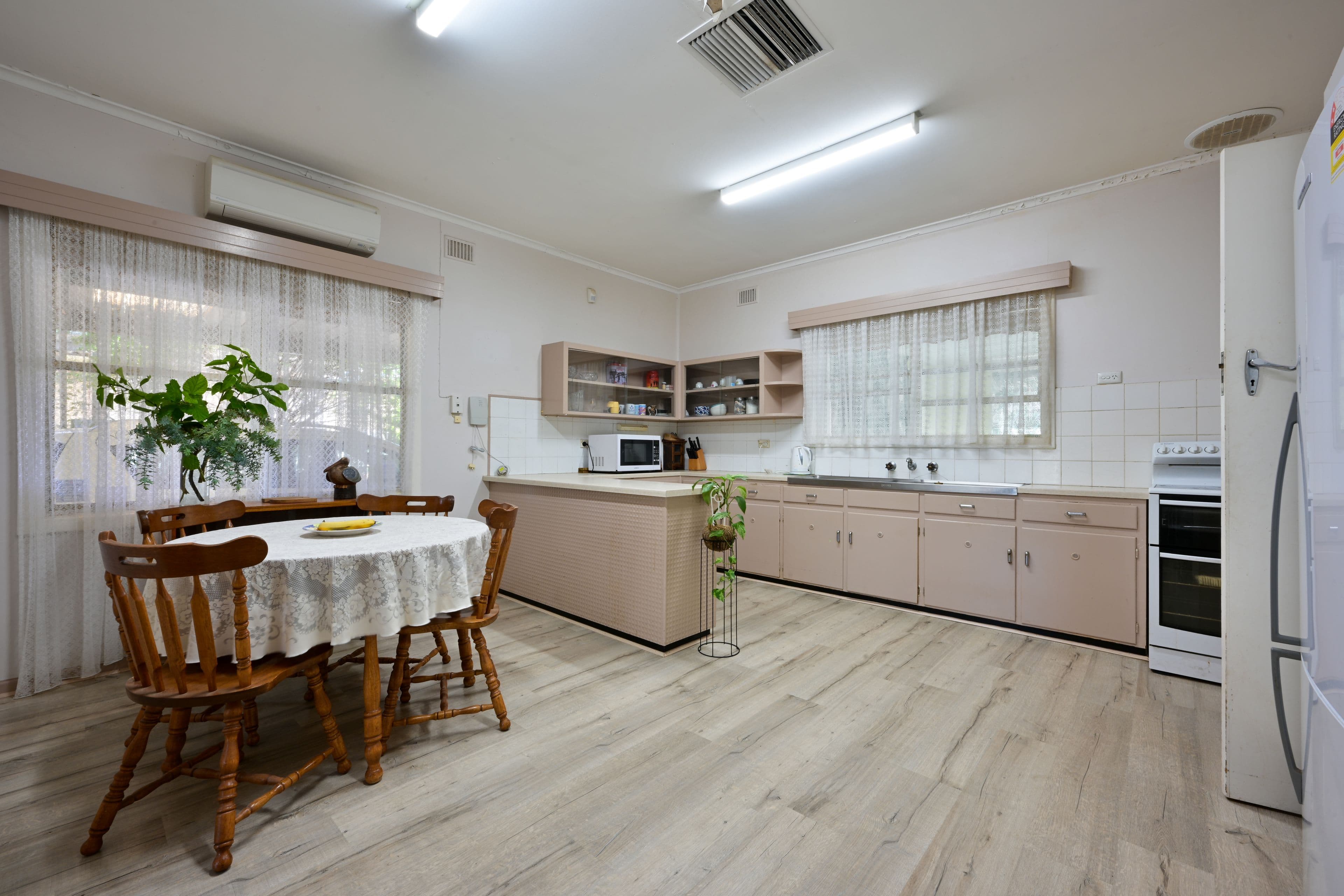 24 Sanderson Street, Port Augusta West SA 5700, Port Augusta West - Thumbnail 4