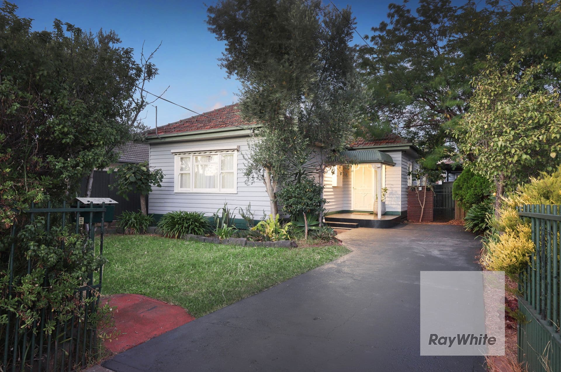4B Waratah Avenue, Tullamarine VIC 3043, Tullamarine - Thumbnail 2