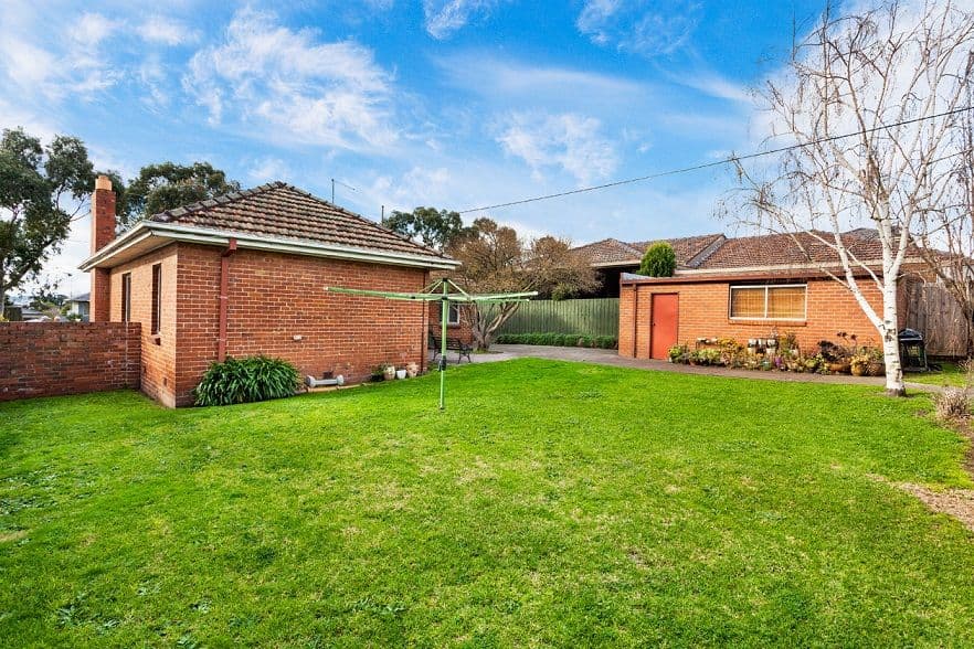 50 Waverley Road, CHADSTONE VIC 3148, Chadstone - Thumbnail 2