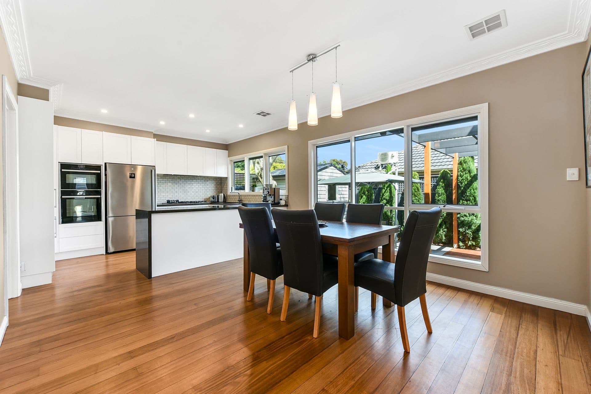 3 Lemon Grove, Mount Waverley VIC 3149, Mount Waverley - Thumbnail 2