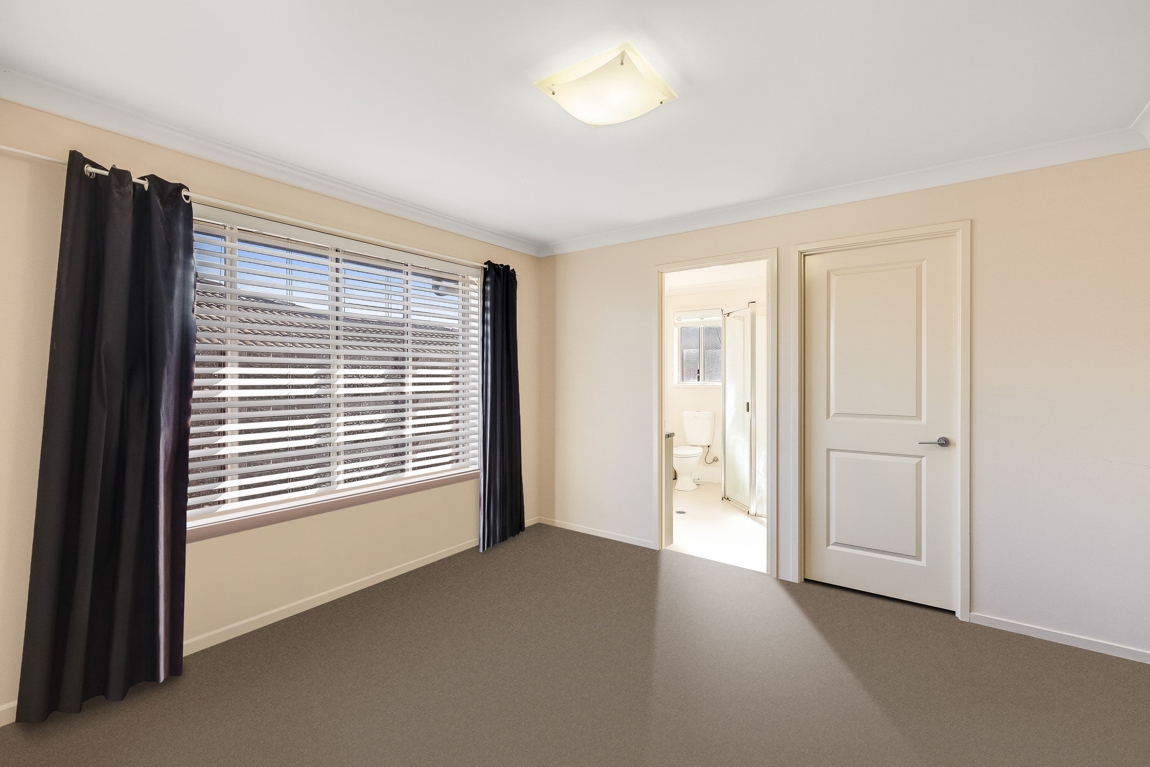 21 Cooranga Street, Glenvale QLD 4350, Glenvale - Thumbnail 5