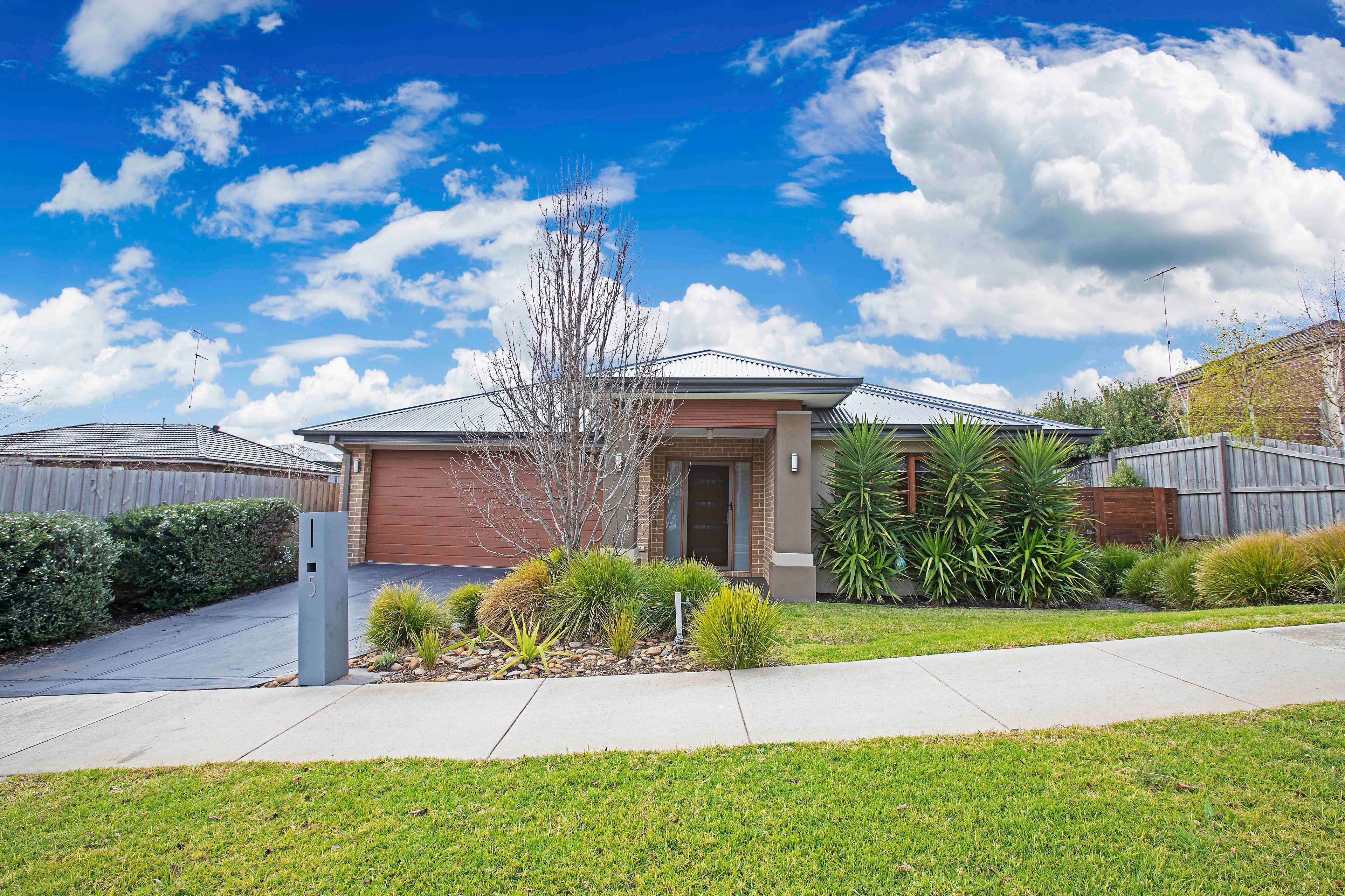5 Woolondoon Drive, Highton VIC 3216, Highton - Image 1