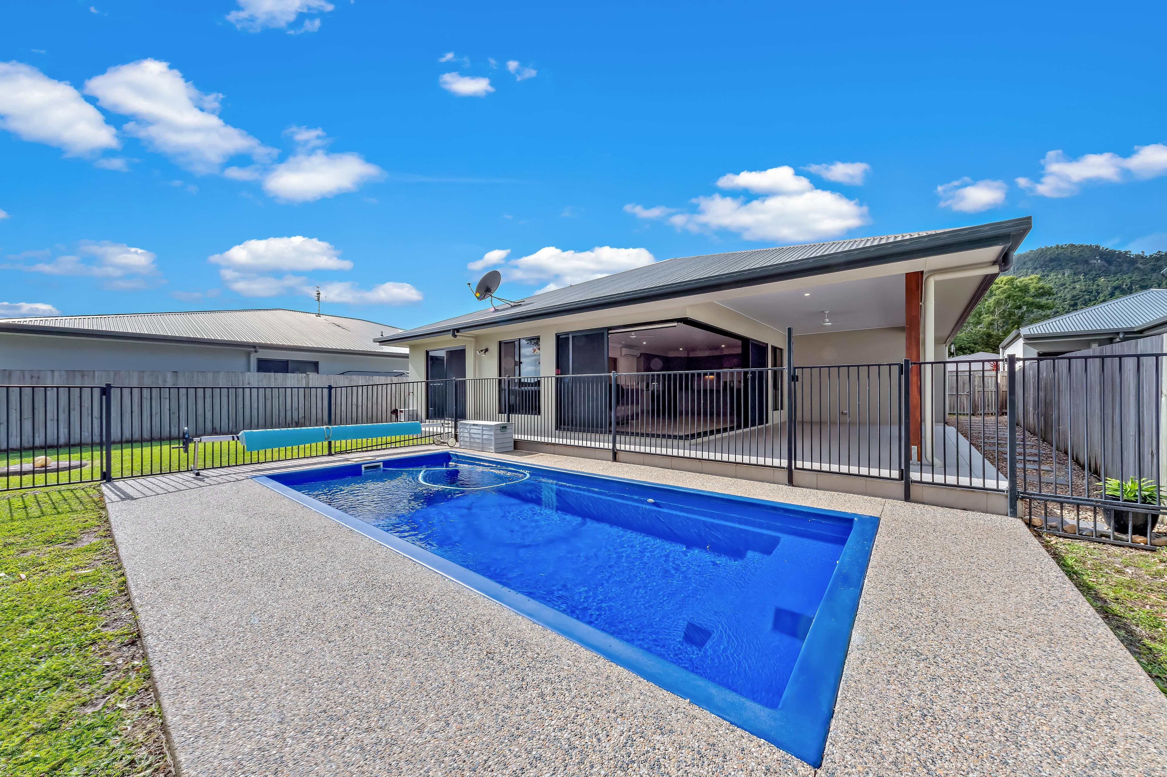 13 Hidden Court, Cannonvale QLD 4802, Cannonvale - Thumbnail 2