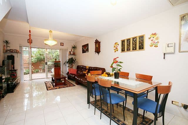 73 Reynolds Avenue, BANKSTOWN NSW 2200, Bankstown - Thumbnail 2