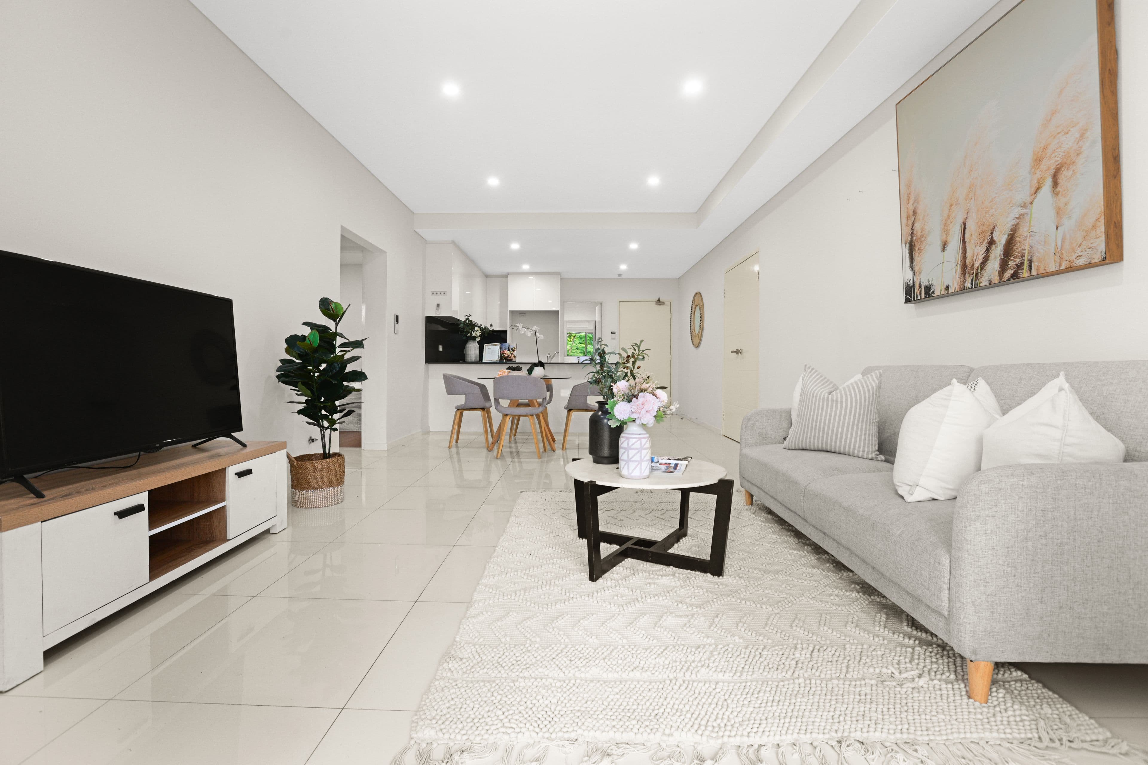 1 Hugh Avenue, Peakhurst NSW 2210, Peakhurst - Thumbnail 2