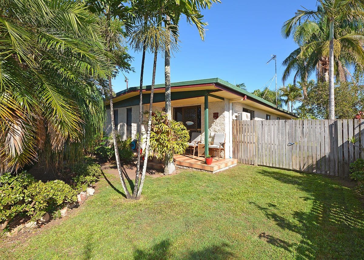 33 Honiton Street, Torquay QLD 4655, Torquay - Thumbnail 2