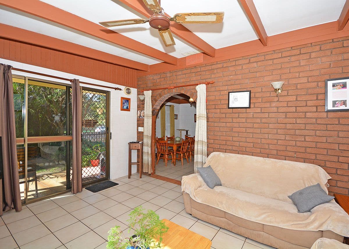 33 Honiton Street, Torquay QLD 4655, Torquay - Thumbnail 4