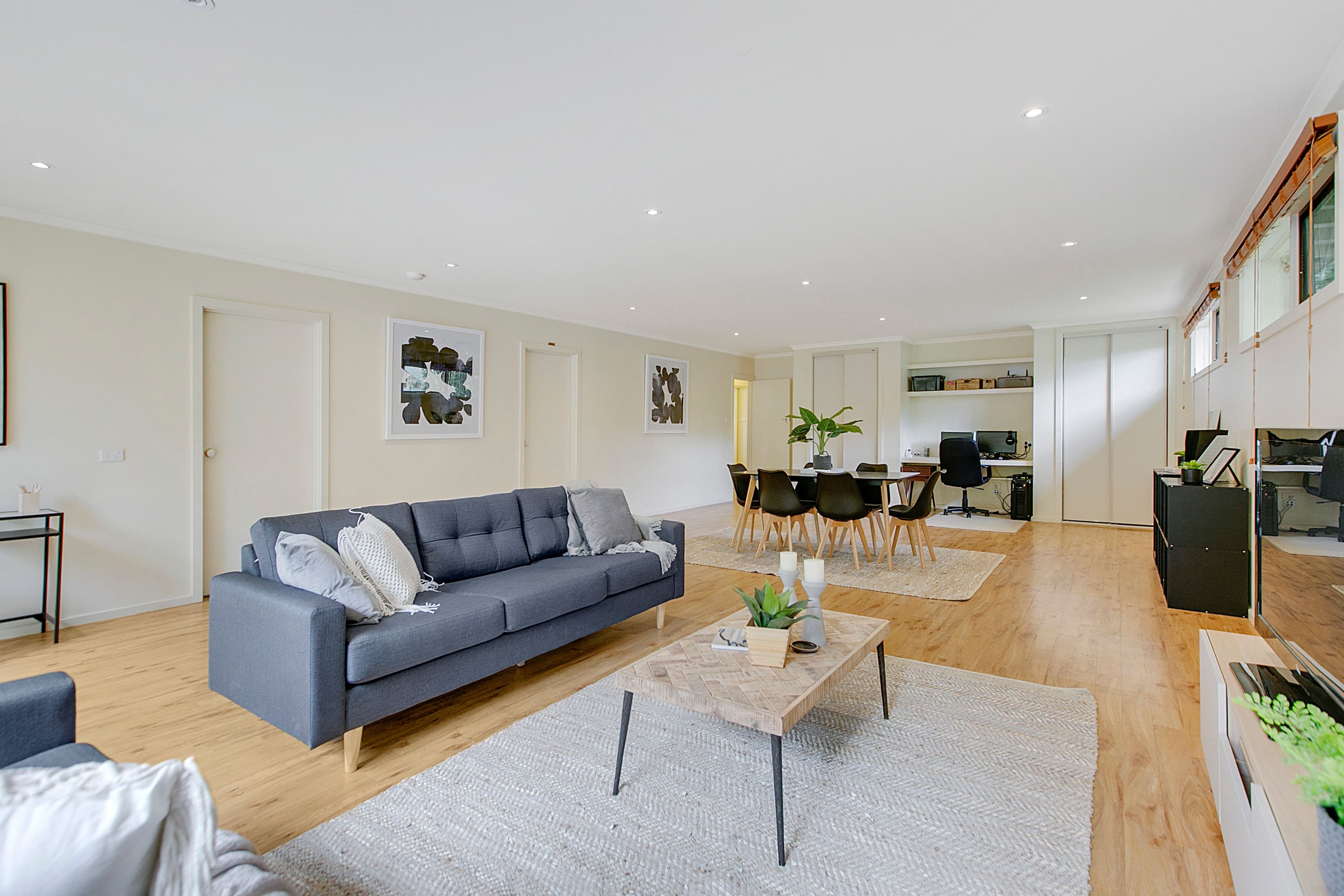 21 Helvetia Court, Frankston VIC 3199, Frankston - Thumbnail 2