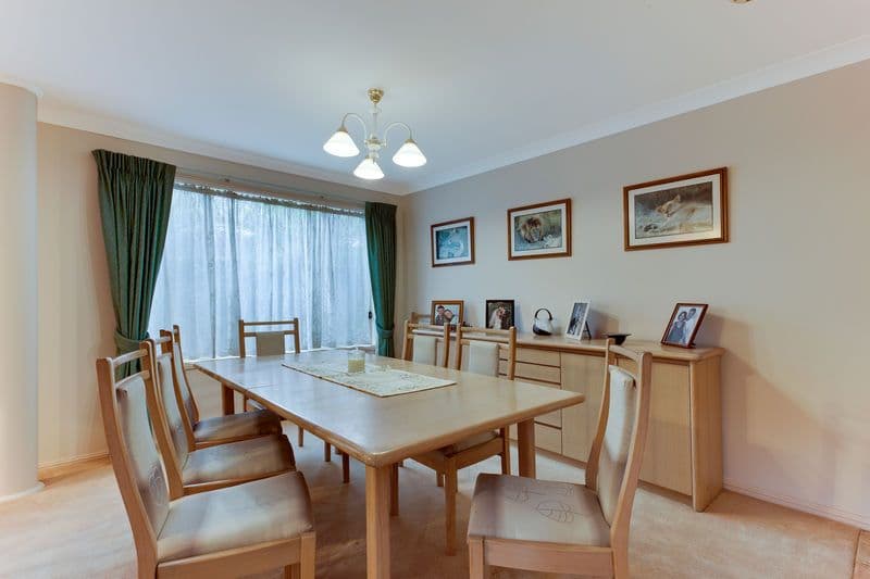 4  Murndal Court, WATTLE GROVE NSW 2173, Wattle Grove - Thumbnail 3