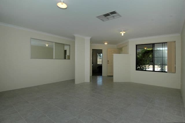 19  Barkley Loop, CANNING VALE WA 6155, Canning Vale - Thumbnail 5