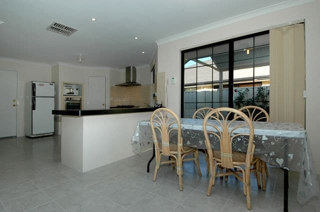 19  Barkley Loop, CANNING VALE WA 6155, Canning Vale - Thumbnail 8