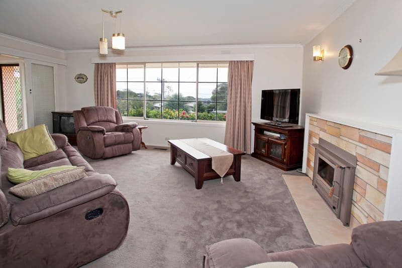 3 Melrose Avenue, HIGHTON VIC 3216, Highton - Thumbnail 2