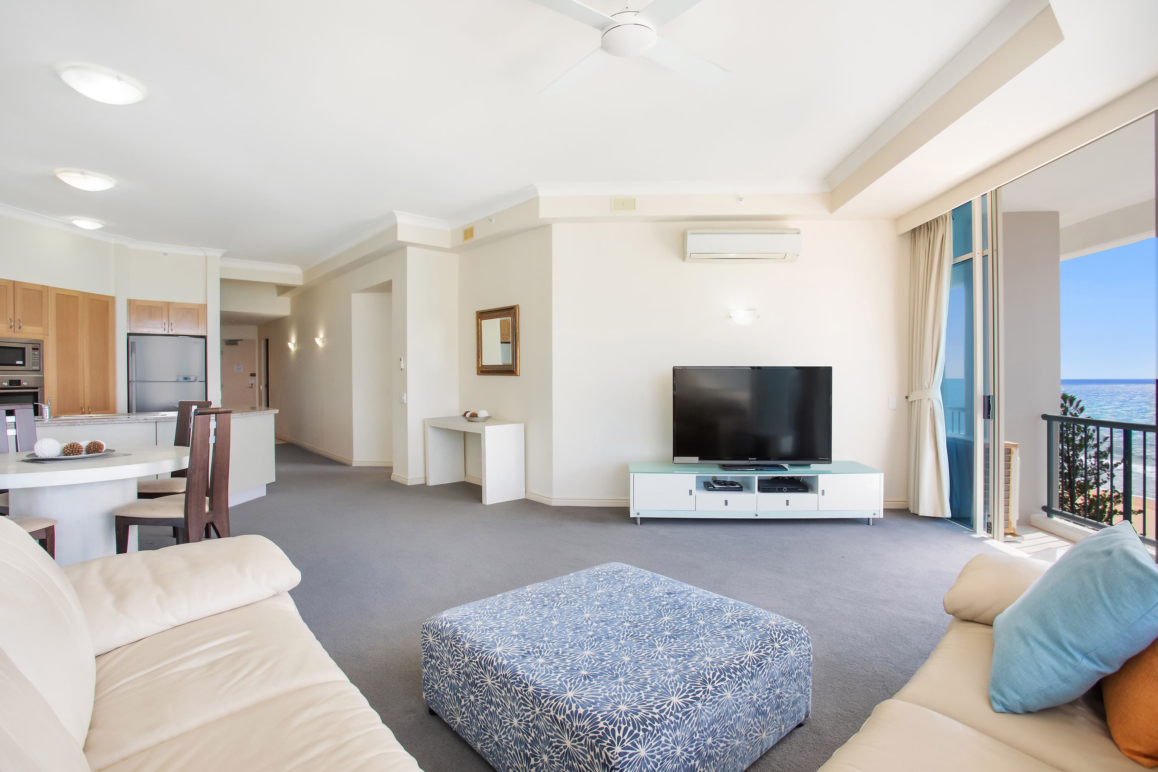 57 Oceana on Broadbeach 100 Old Burleigh Road, Broadbeach QLD 4218, Broadbeach - Thumbnail 3