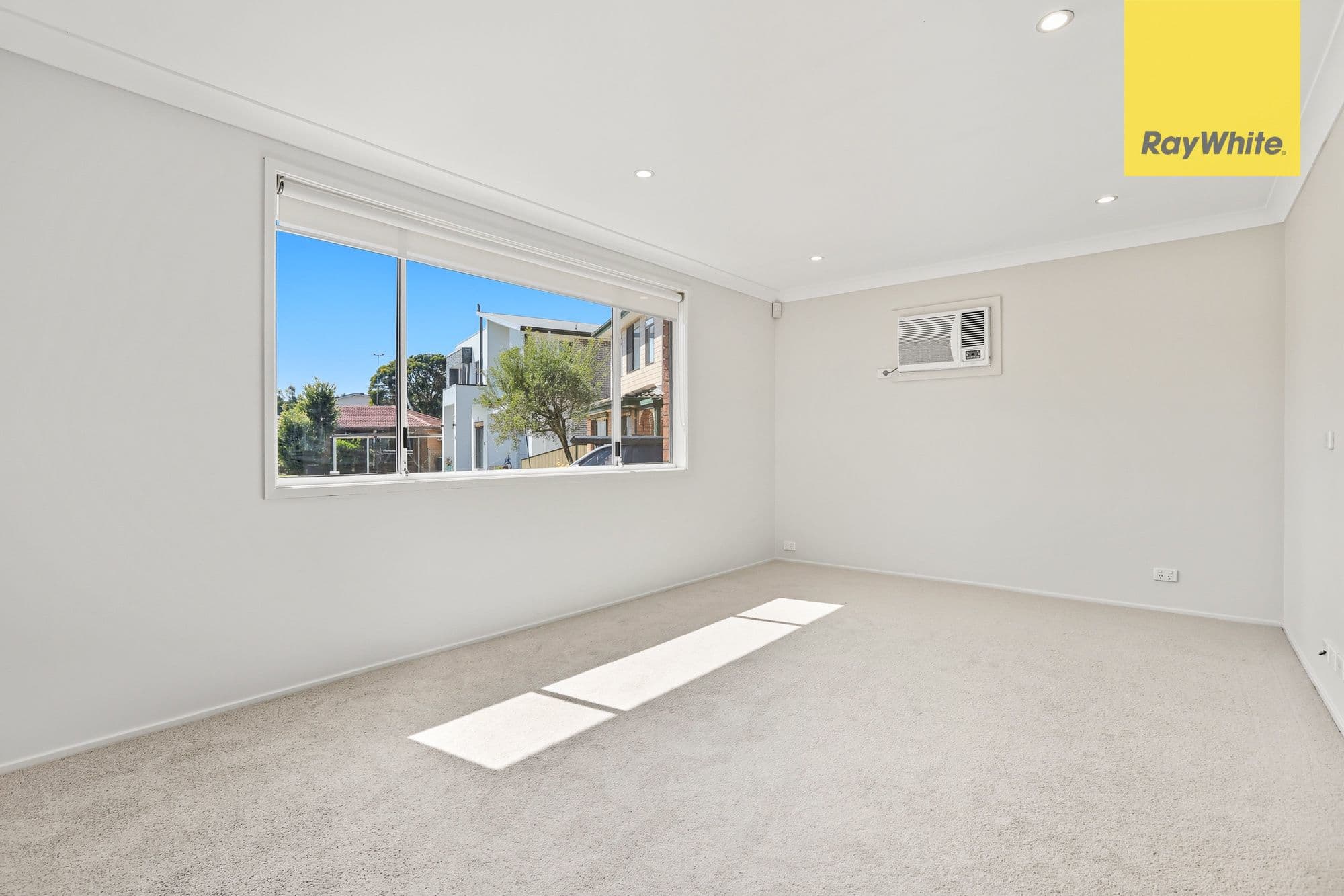 16 Barnfield Place, Dean Park NSW 2761, Dean Park - Thumbnail 3