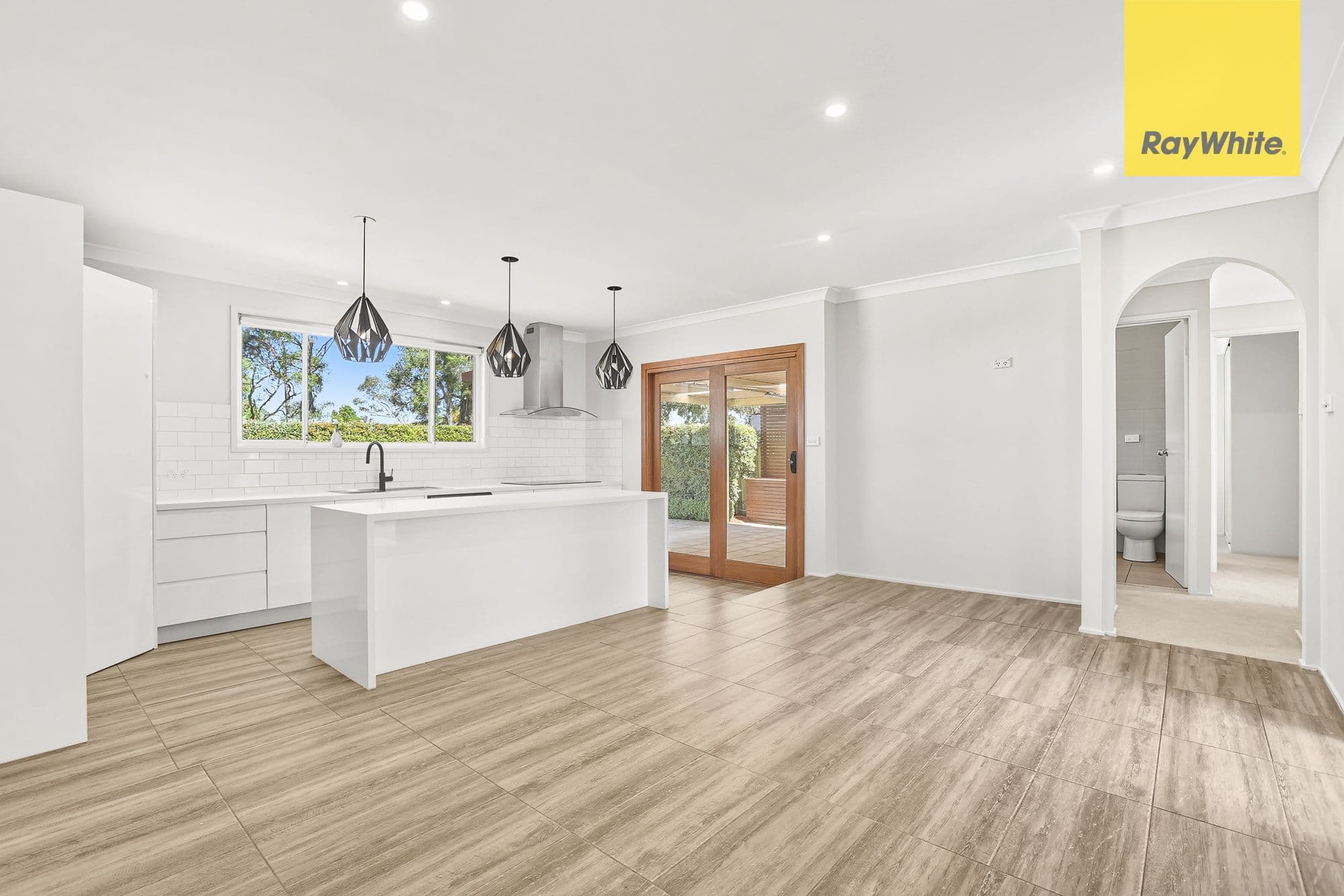 16 Barnfield Place, Dean Park NSW 2761, Dean Park - Thumbnail 5
