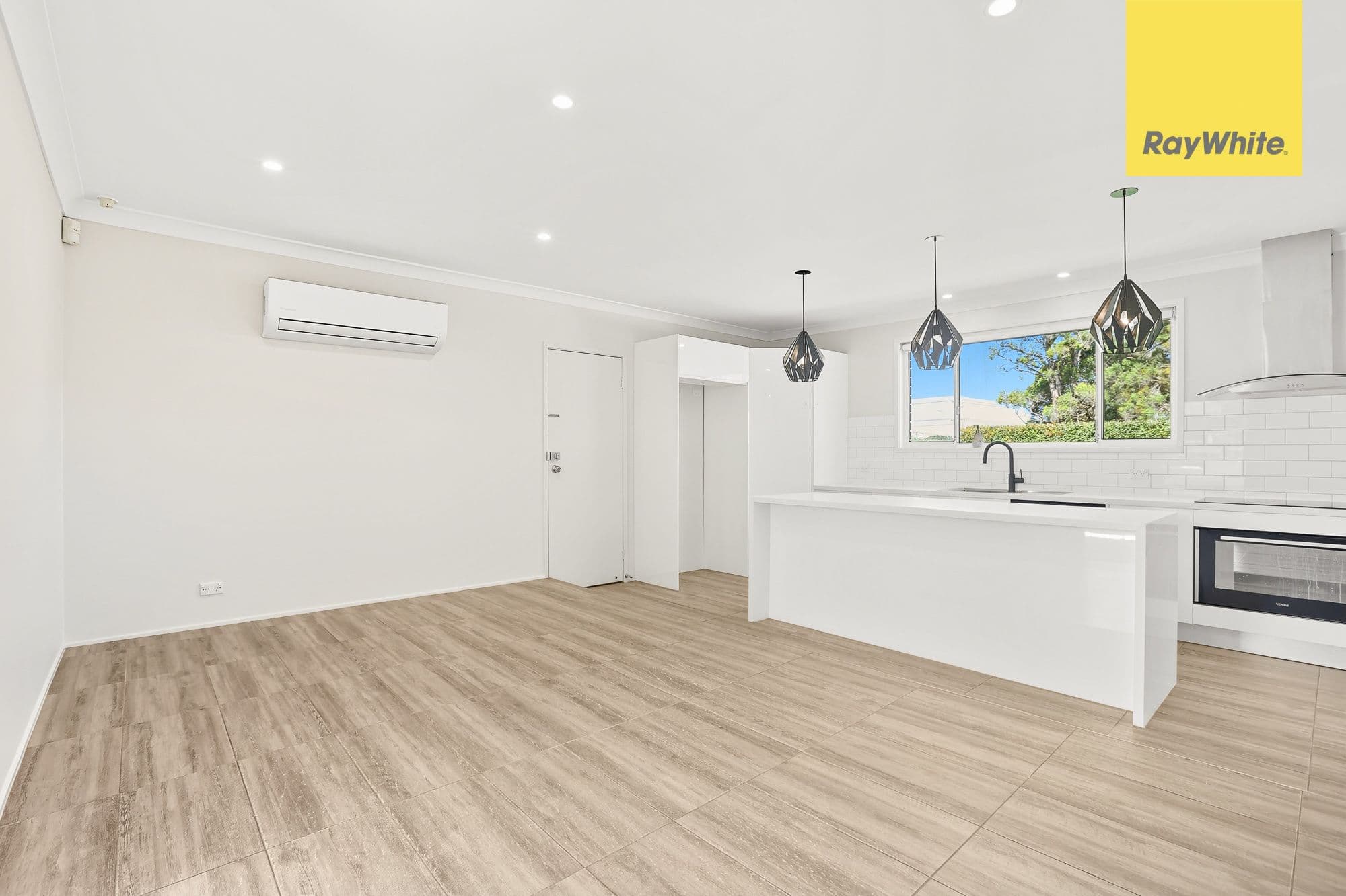 16 Barnfield Place, Dean Park NSW 2761, Dean Park - Thumbnail 6