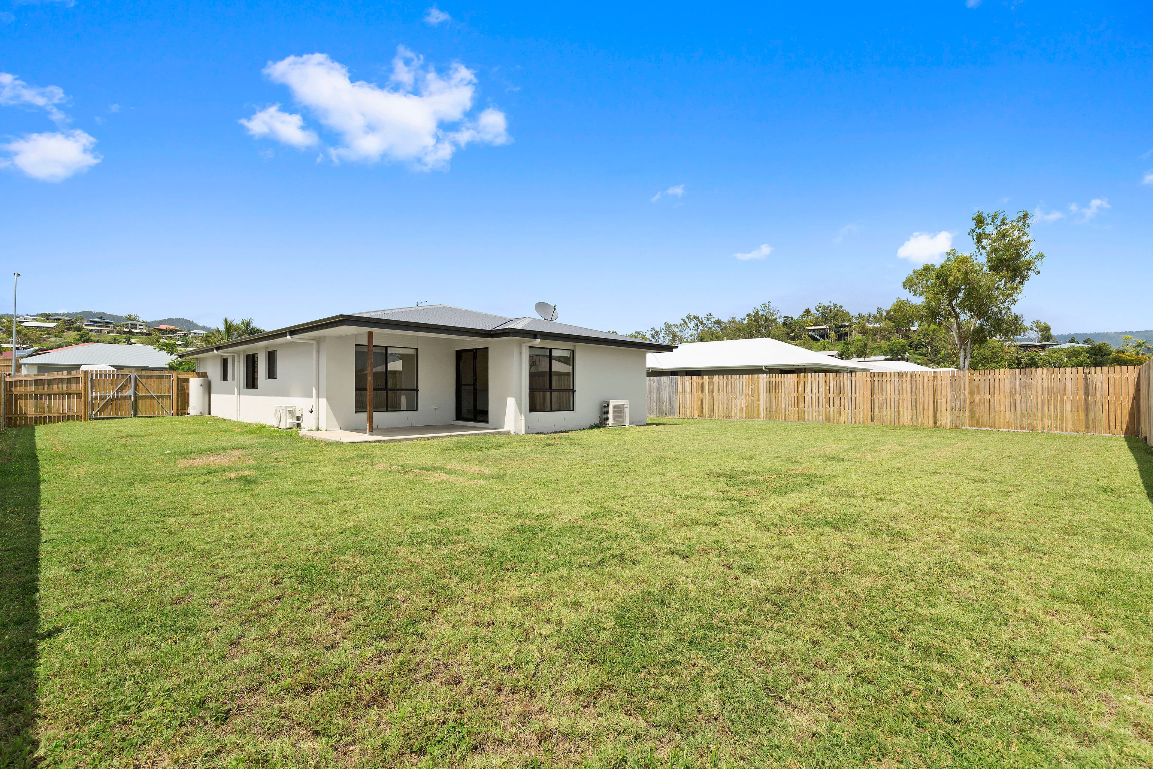 15 Olivia Street, Cannonvale QLD 4802, Cannonvale - Thumbnail 2