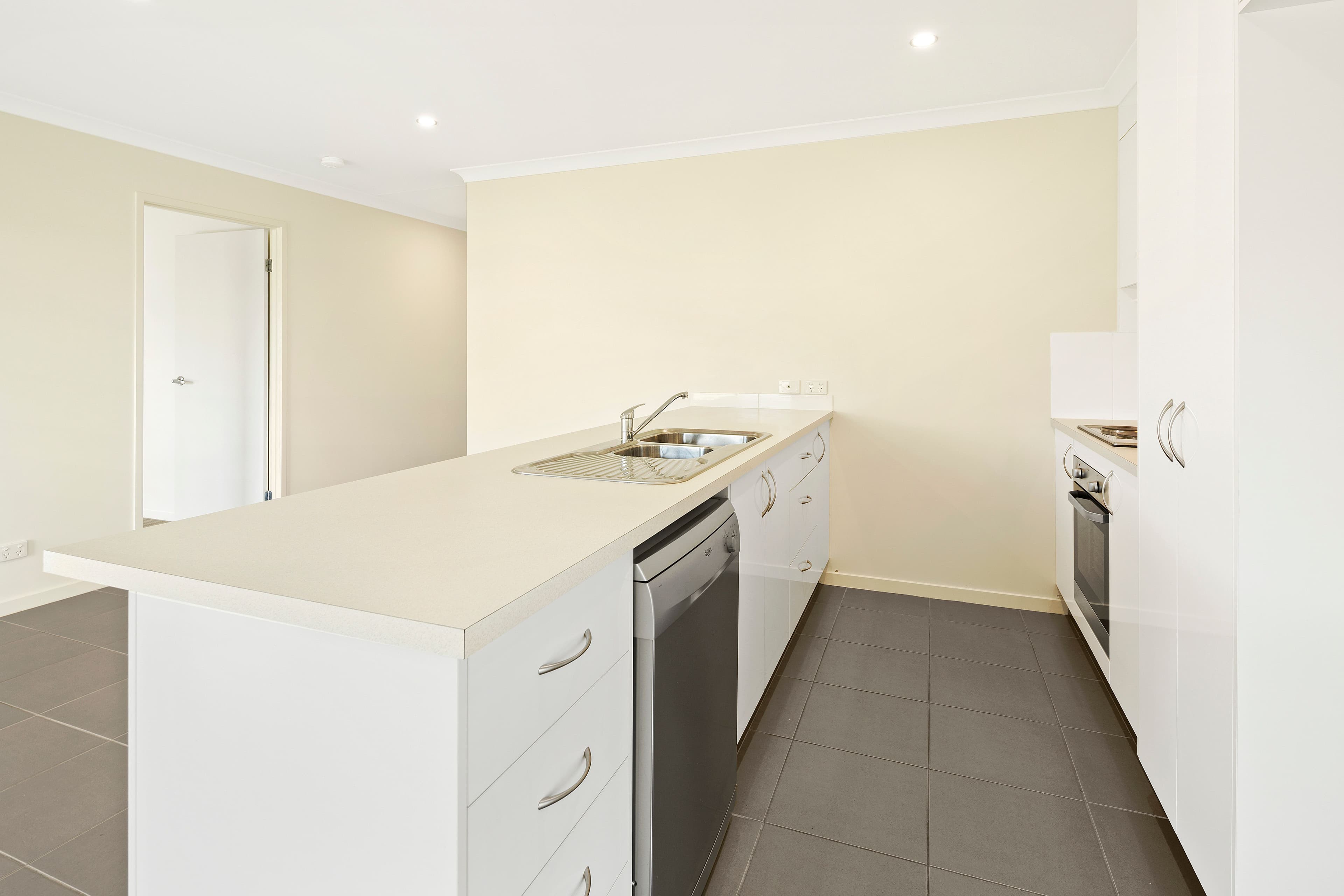 15 Olivia Street, Cannonvale QLD 4802, Cannonvale - Thumbnail 6