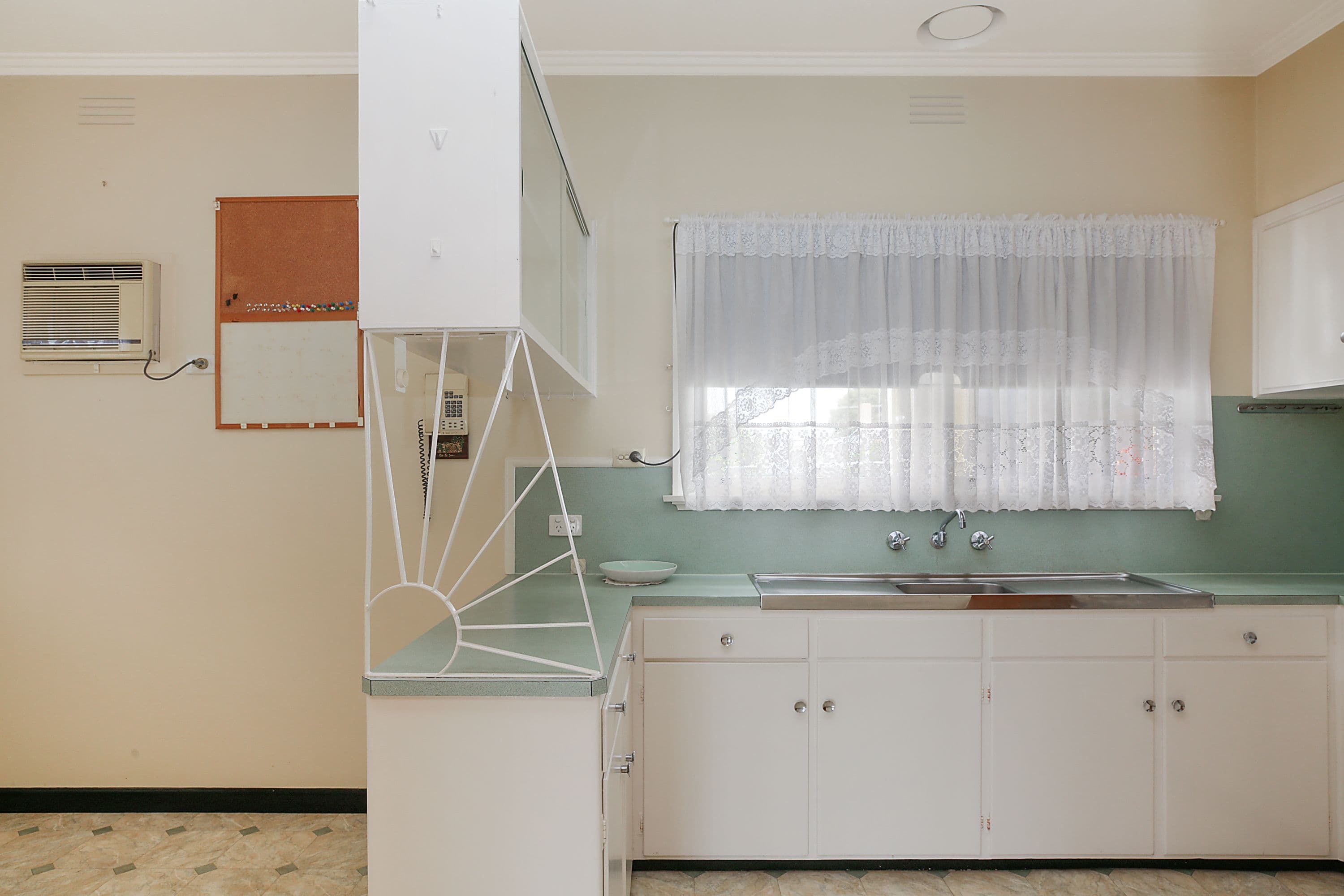 4 Dunoon Street, Colac VIC 3250, Colac - Thumbnail 3