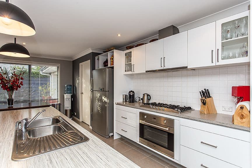 16 Oakmont Avenue, MEDOWIE NSW 2318, Medowie - Thumbnail 3