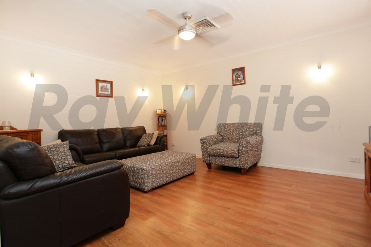 11 Dillwynia Drive, GLENMORE PARK NSW 2745, Glenmore Park - Thumbnail 3