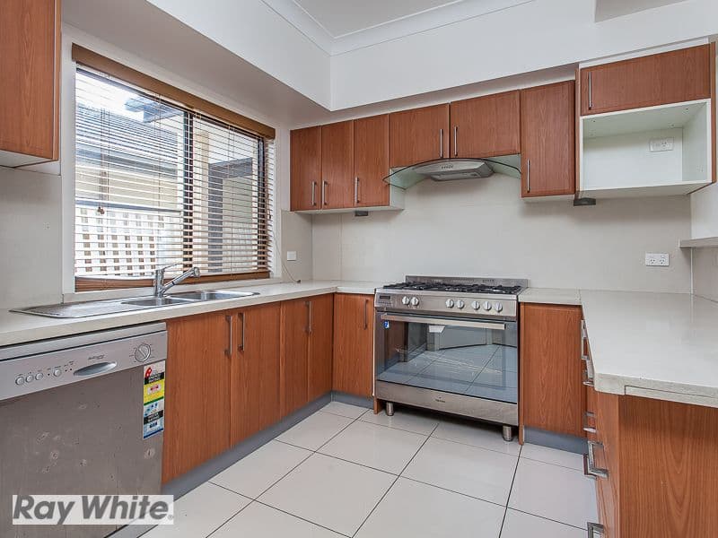 33 Kangaroo Street, NORTH LAKES QLD 4509, North Lakes - Thumbnail 5