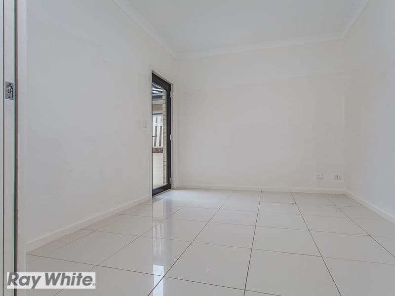 33 Kangaroo Street, NORTH LAKES QLD 4509, North Lakes - Thumbnail 7