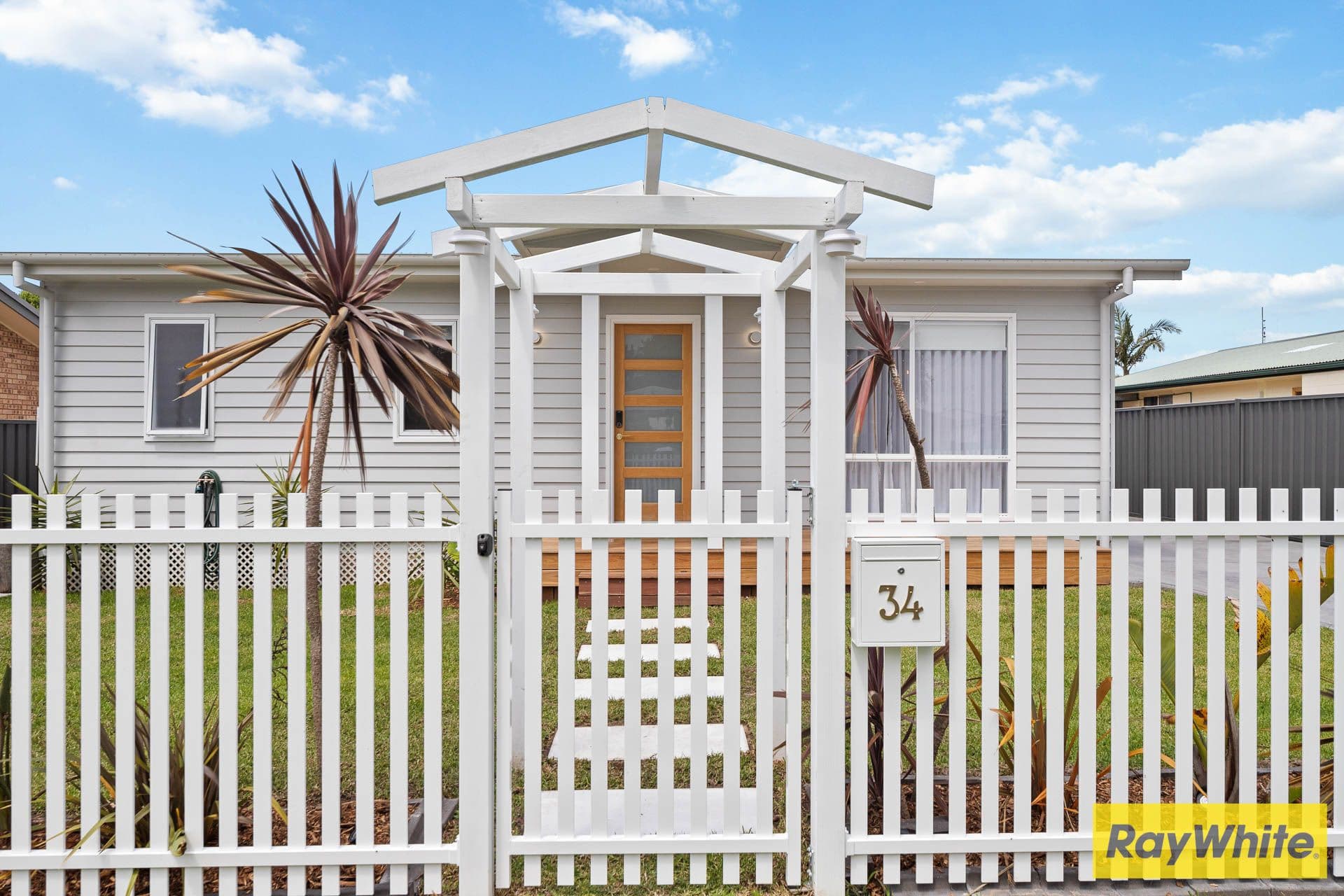 34 Ainslie Parade, Tomakin NSW 2537, Tomakin - Image 1