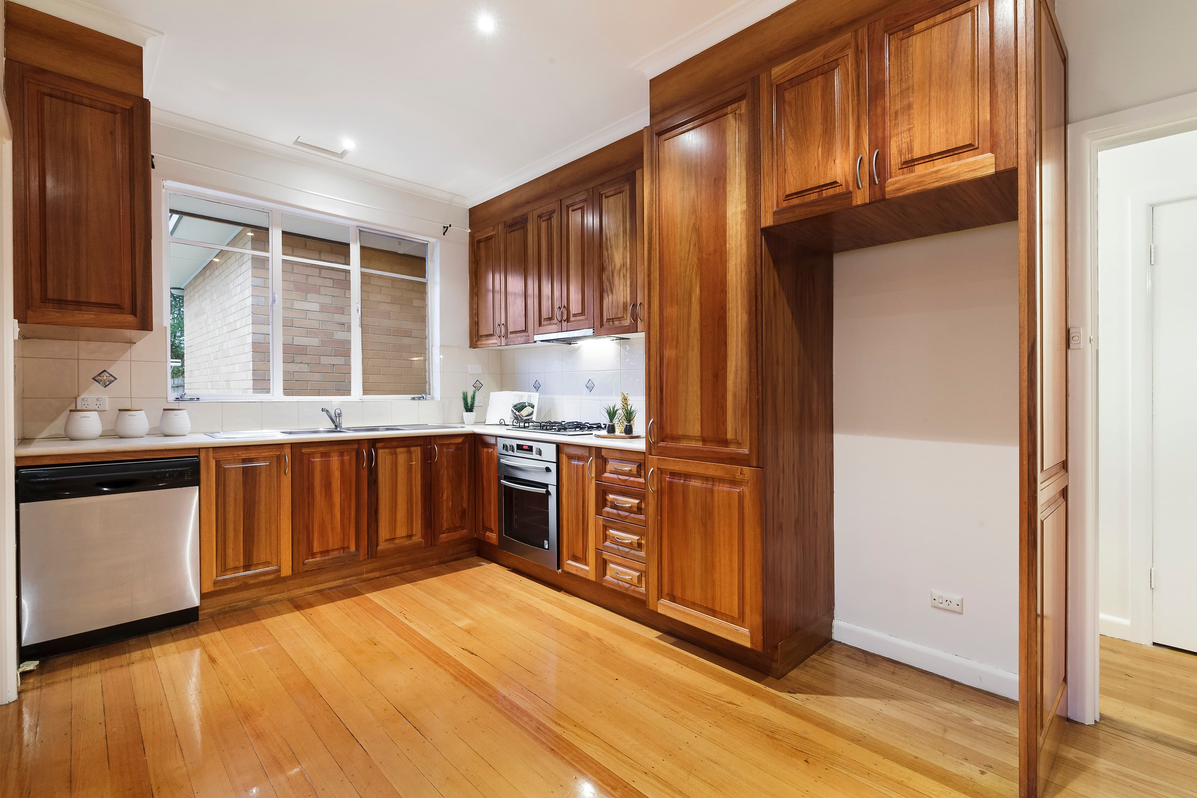 13 Torquay Avenue, Chadstone VIC 3148, Chadstone - Thumbnail 4