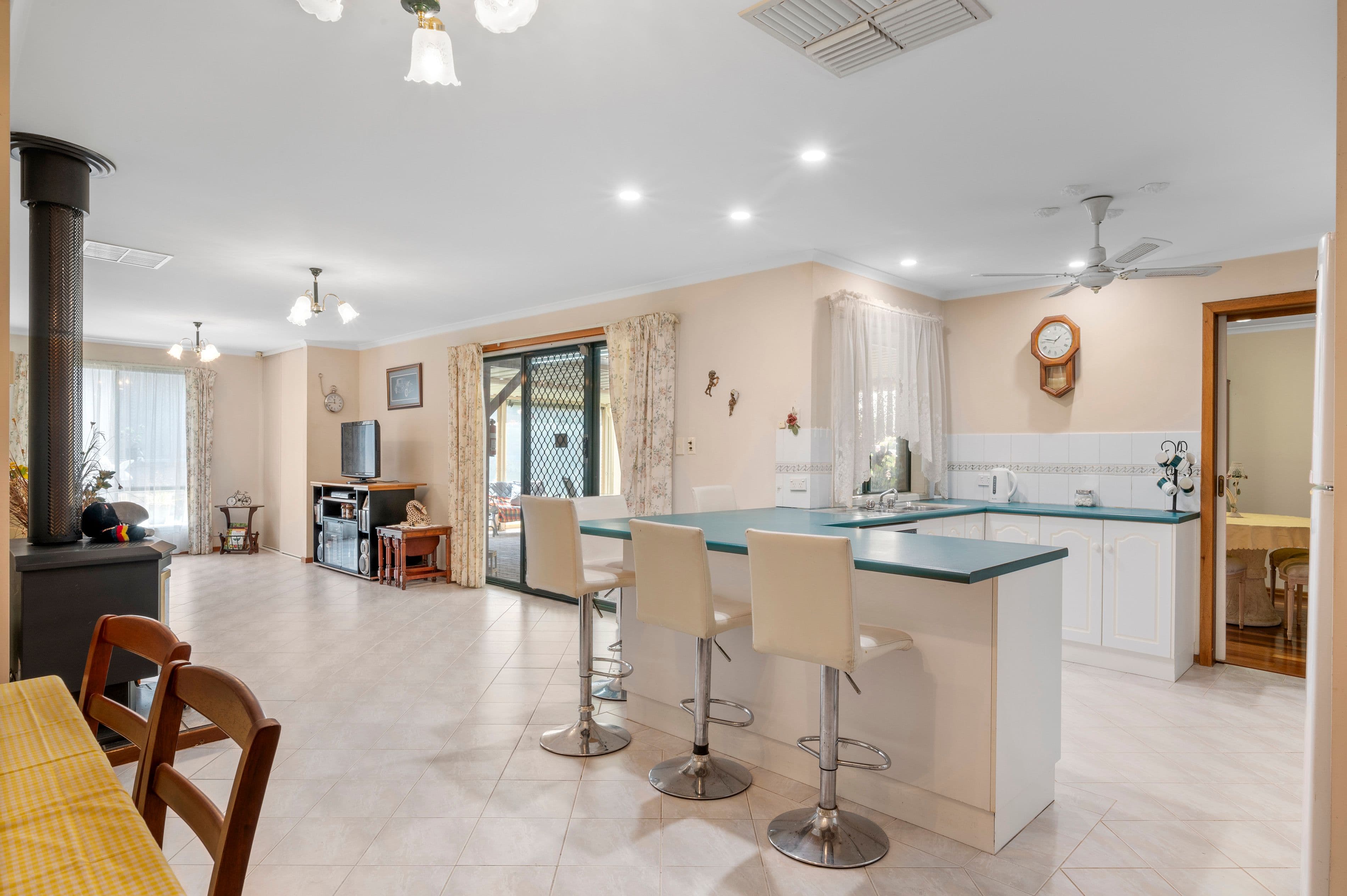 21 Sissinghurst Drive, Oakden SA 5086, Oakden - Thumbnail 6