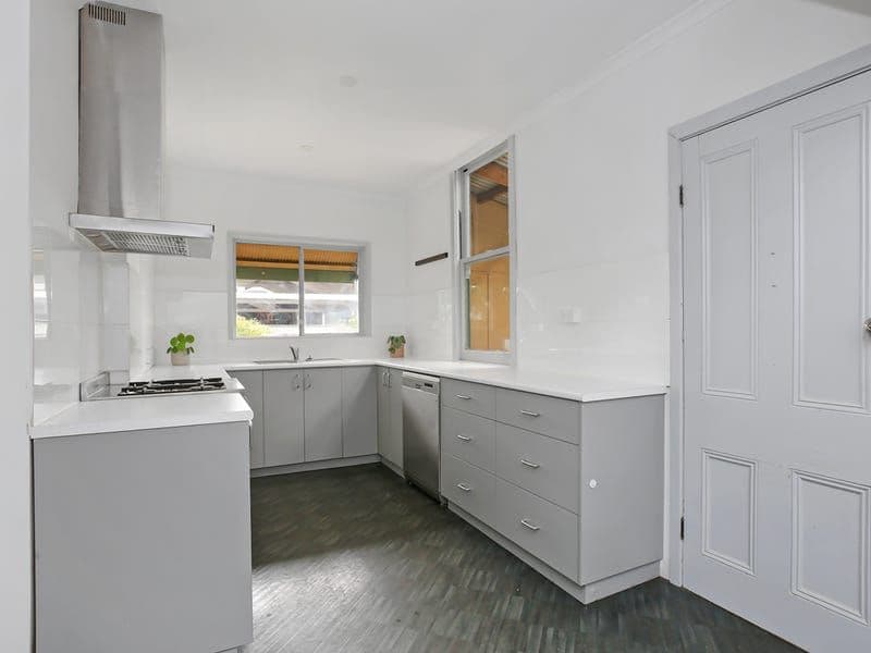 159 Hearn Street, Colac VIC 3250, Colac - Thumbnail 8