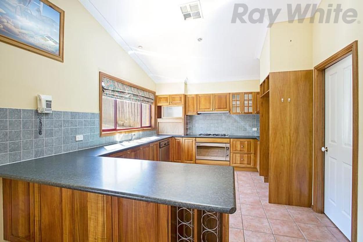 18 Mossberry Street, BLAIR ATHOL NSW 2560, Blair Athol - Thumbnail 4