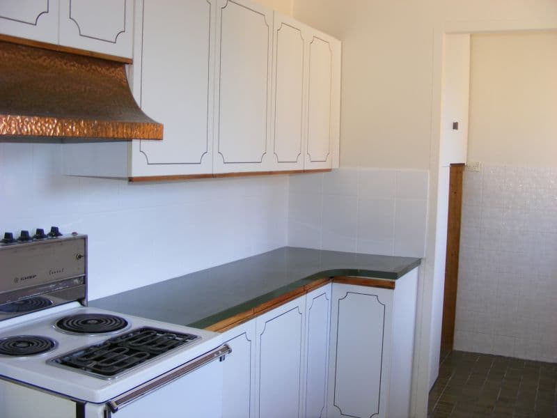 18 Robinson Street, WOLLONGONG NSW 2500, Wollongong - Thumbnail 2