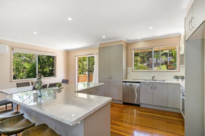 7 Rowena Street, Kenmore QLD 4069, Kenmore - Thumbnail 5