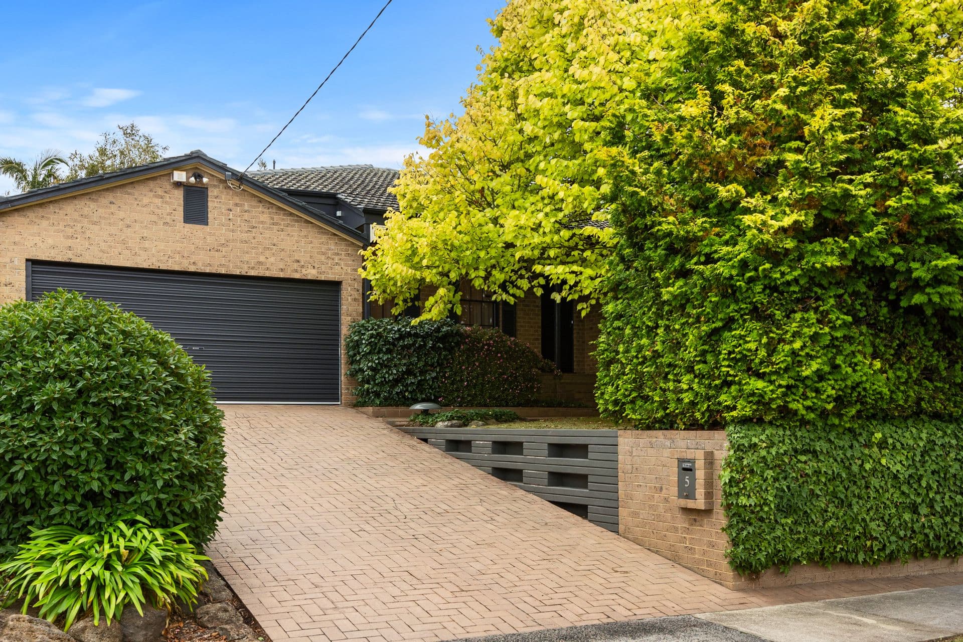 5 Sunnybrook Drive, Wheelers Hill VIC 3150, Wheelers Hill - Thumbnail 2