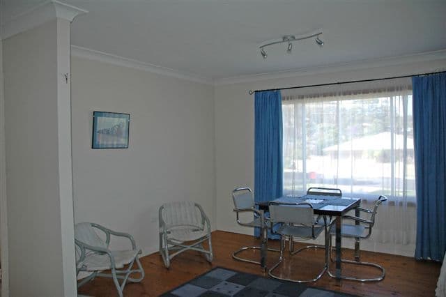 5 Bernadette BoulevaRoad, BATEHAVEN NSW 2536, Batehaven - Thumbnail 2