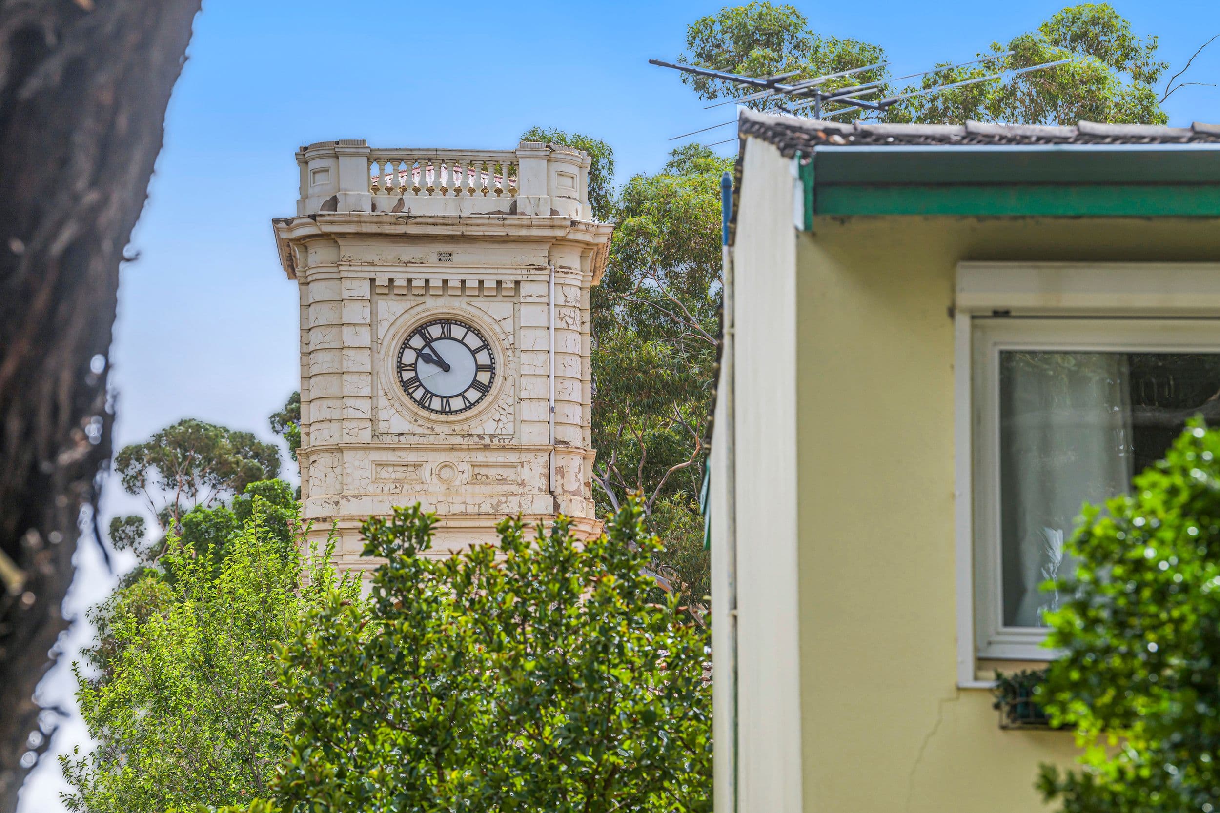 1 Sutherland Close, Guildford WA 6055, Guildford - Thumbnail 2