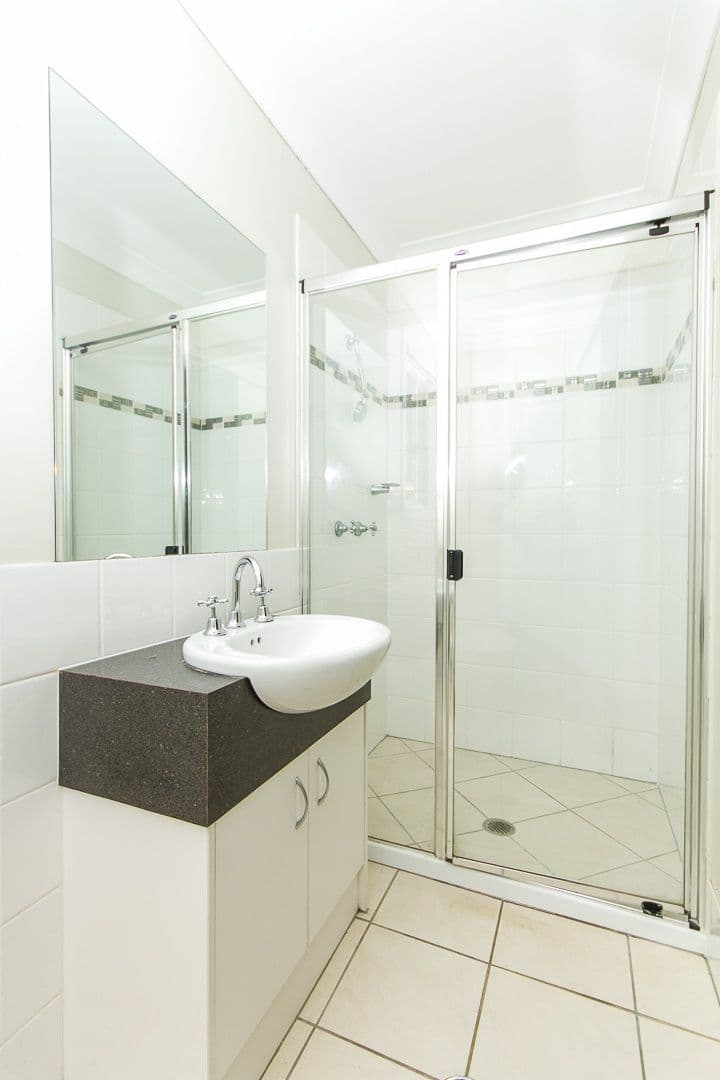 22 Purlingbrook Street, Upper Coomera QLD 4209, Upper Coomera - Thumbnail 7