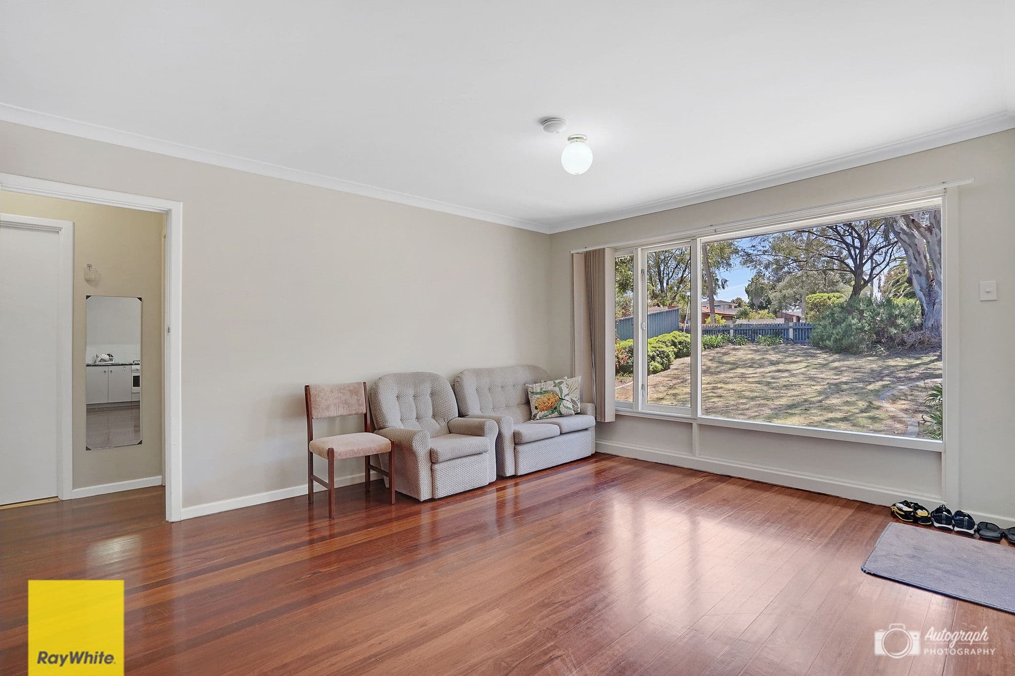 8d Casserley Avenue, Girrawheen WA 6064, Girrawheen - Thumbnail 8